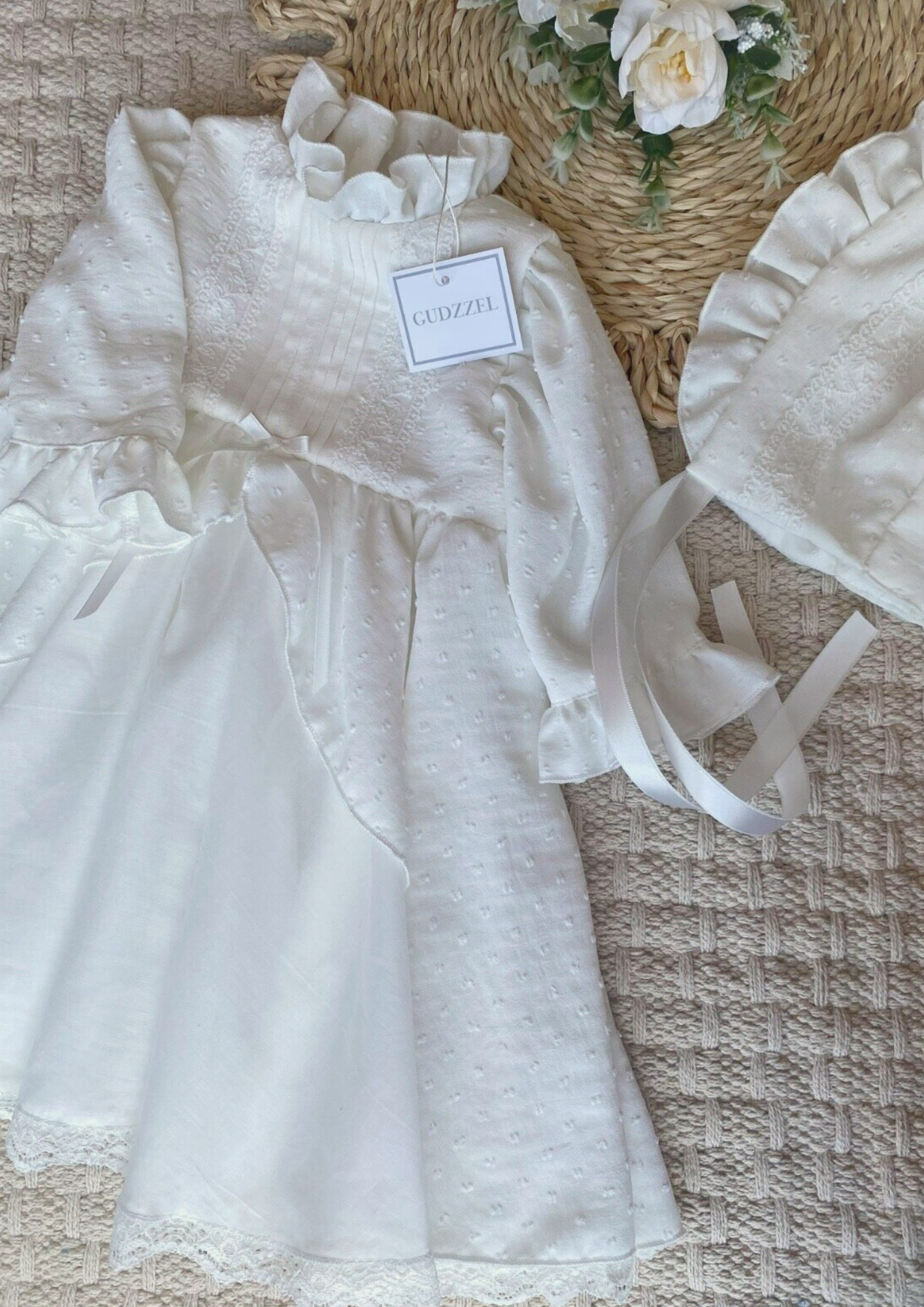 Vestido y capota bautizo bebe royal plumeti